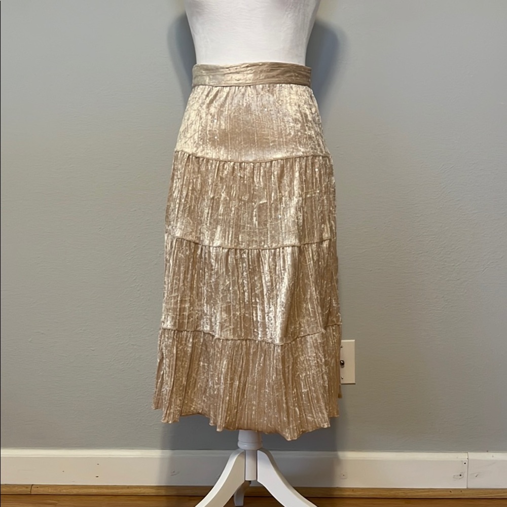Elegant Cream Pleated Skirt